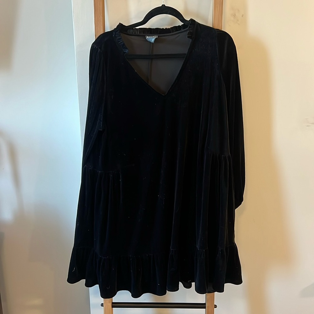 Arula velvet dress size X